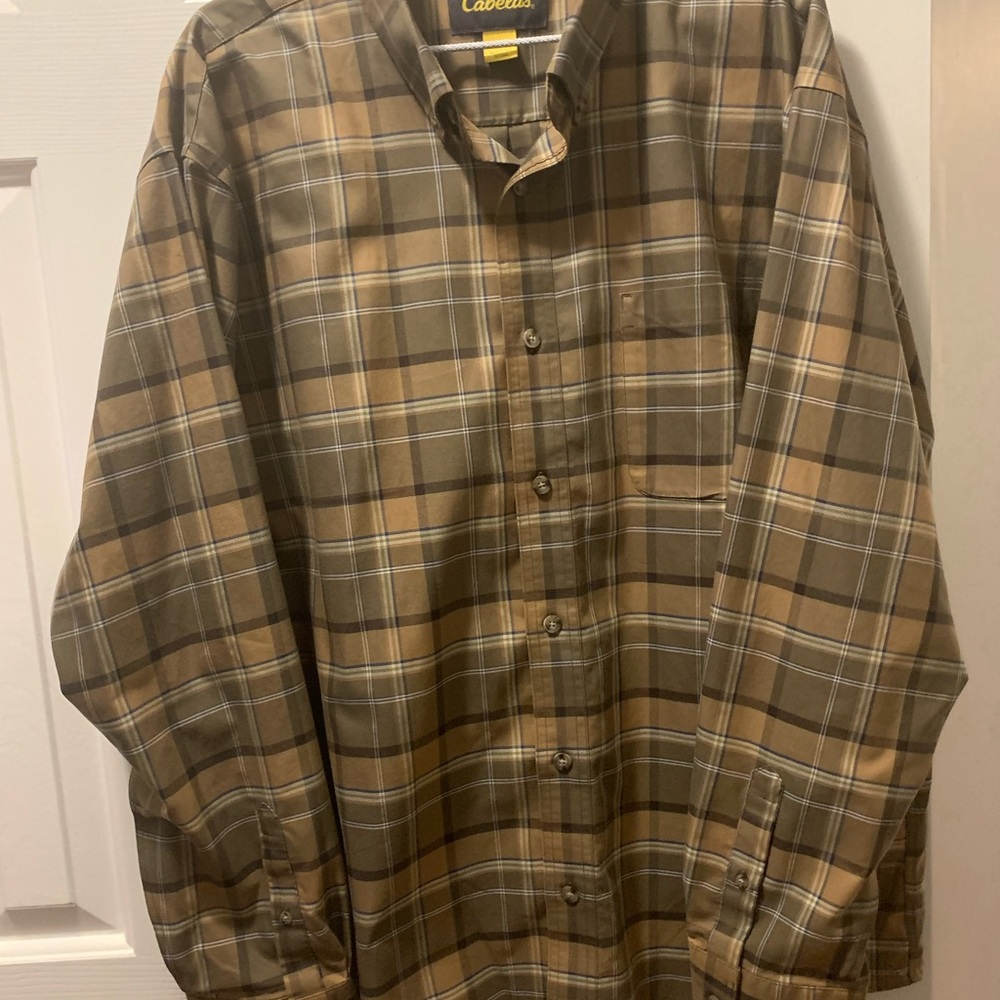 Cabela’s Men’s long sleeve, plaid, business casual shirt, 2XL/2TG